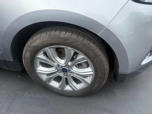 Used 2021 Ford Edge Titanium w/ Cargo Accessory Package image 3
