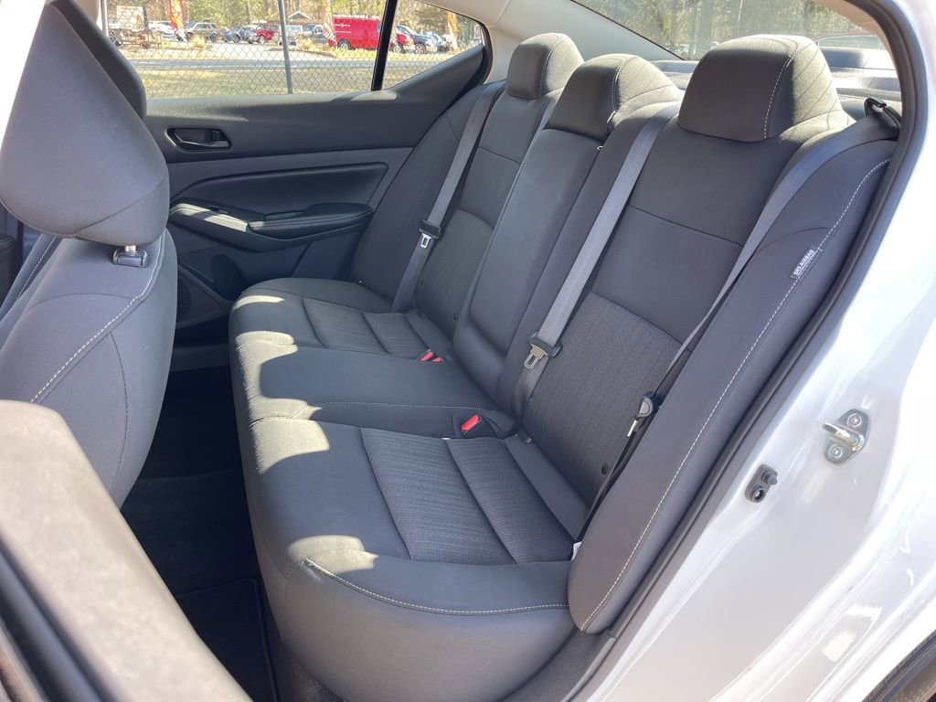 Used 2025 Nissan Altima 2.5 SV image 19