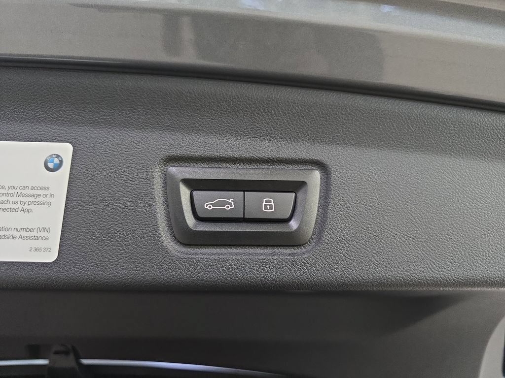 Used 2023 BMW i4 eDrive35 RWD image 31