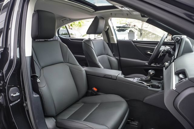 Certified 2024 Lexus ES 250 w/ Accessory Package (Z2) AWD/4WD image 23