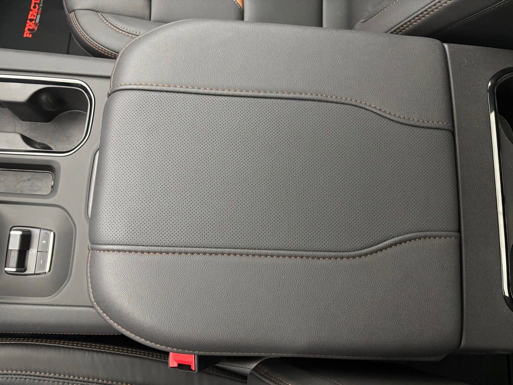 New 2025 GMC Sierra 1500 AT4 w/ AT4 Premium Package image 33