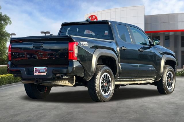 Used 2024 Toyota Tacoma TRD Off-Road image 4