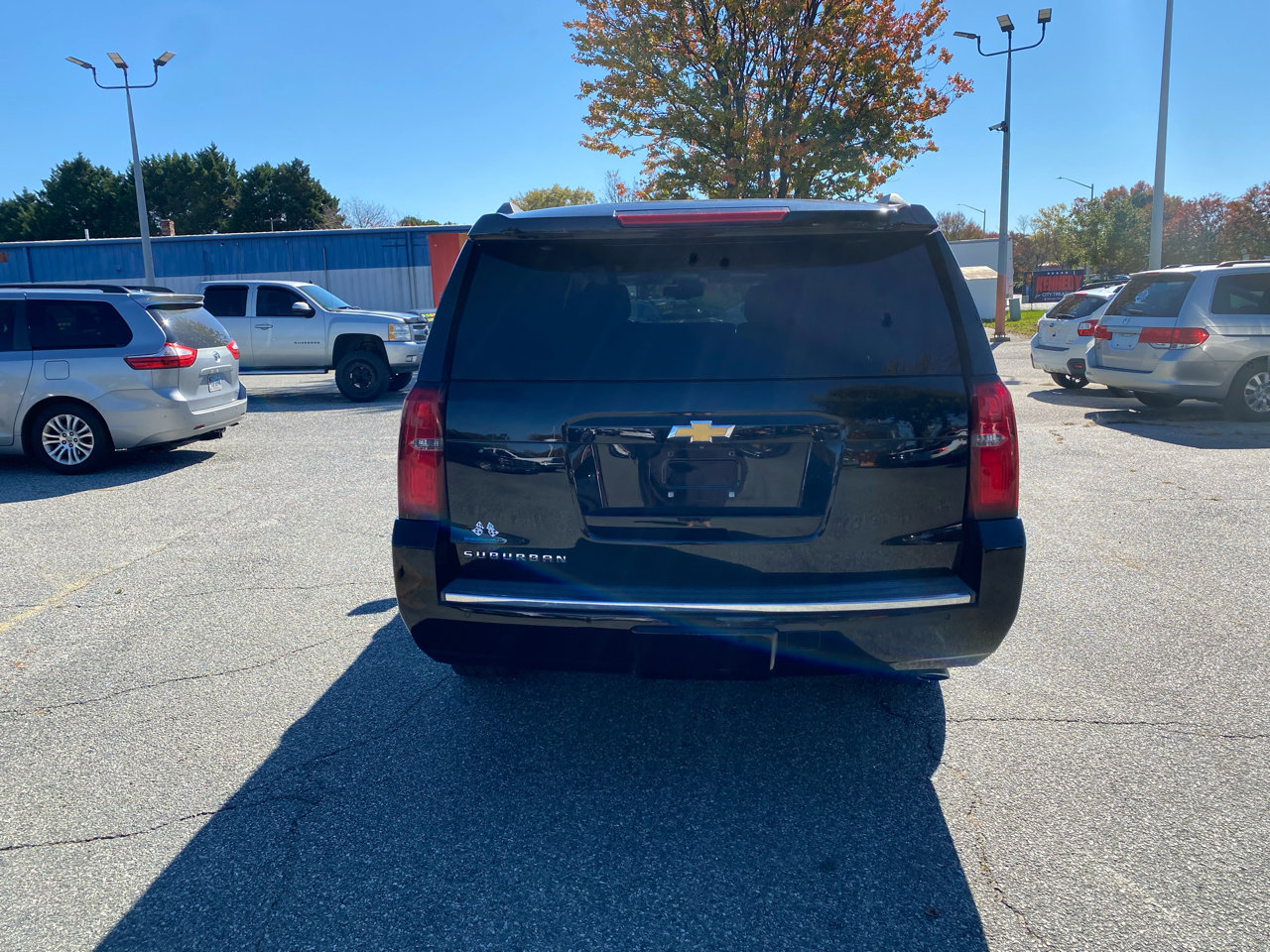 Used 2015 Chevrolet Suburban LTZ image 8