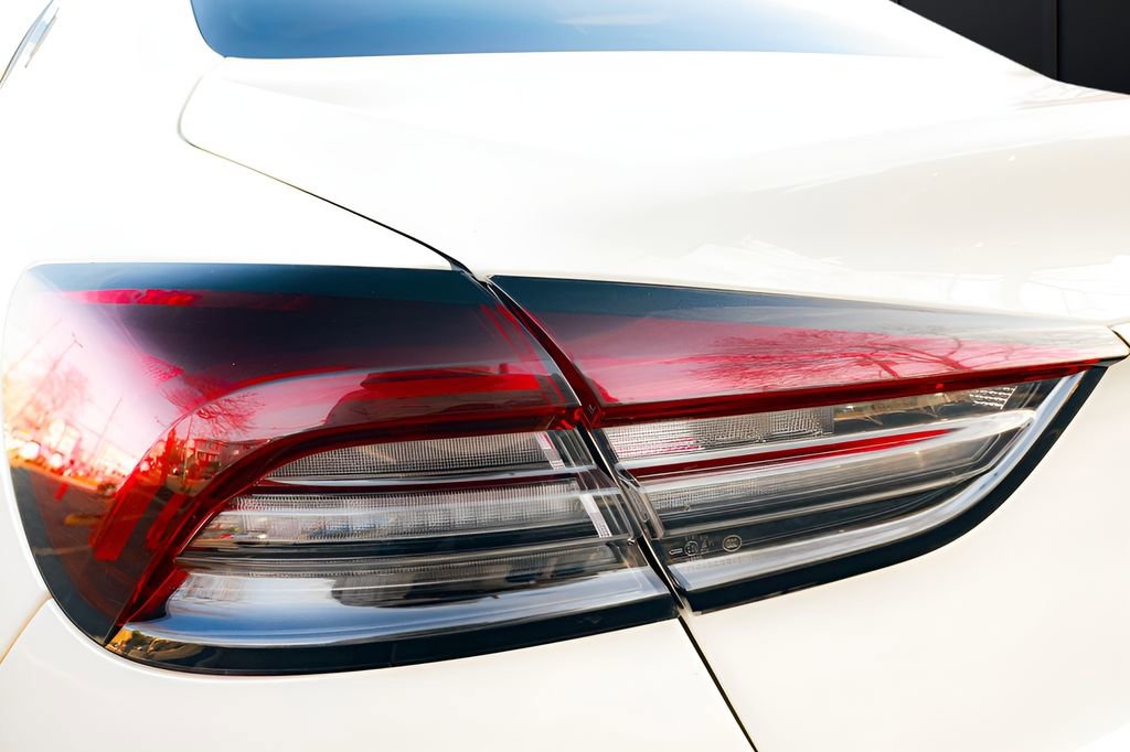 Used 2022 Maserati Quattroporte Modena image 28