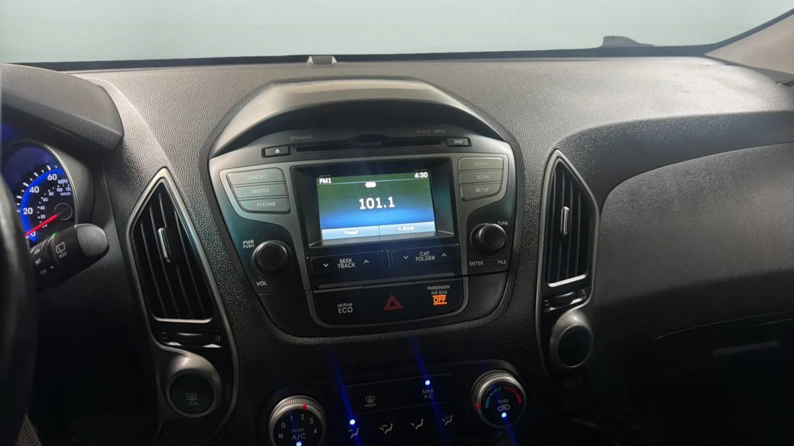 Used 2014 Hyundai Tucson SE AWD/4WD image 13