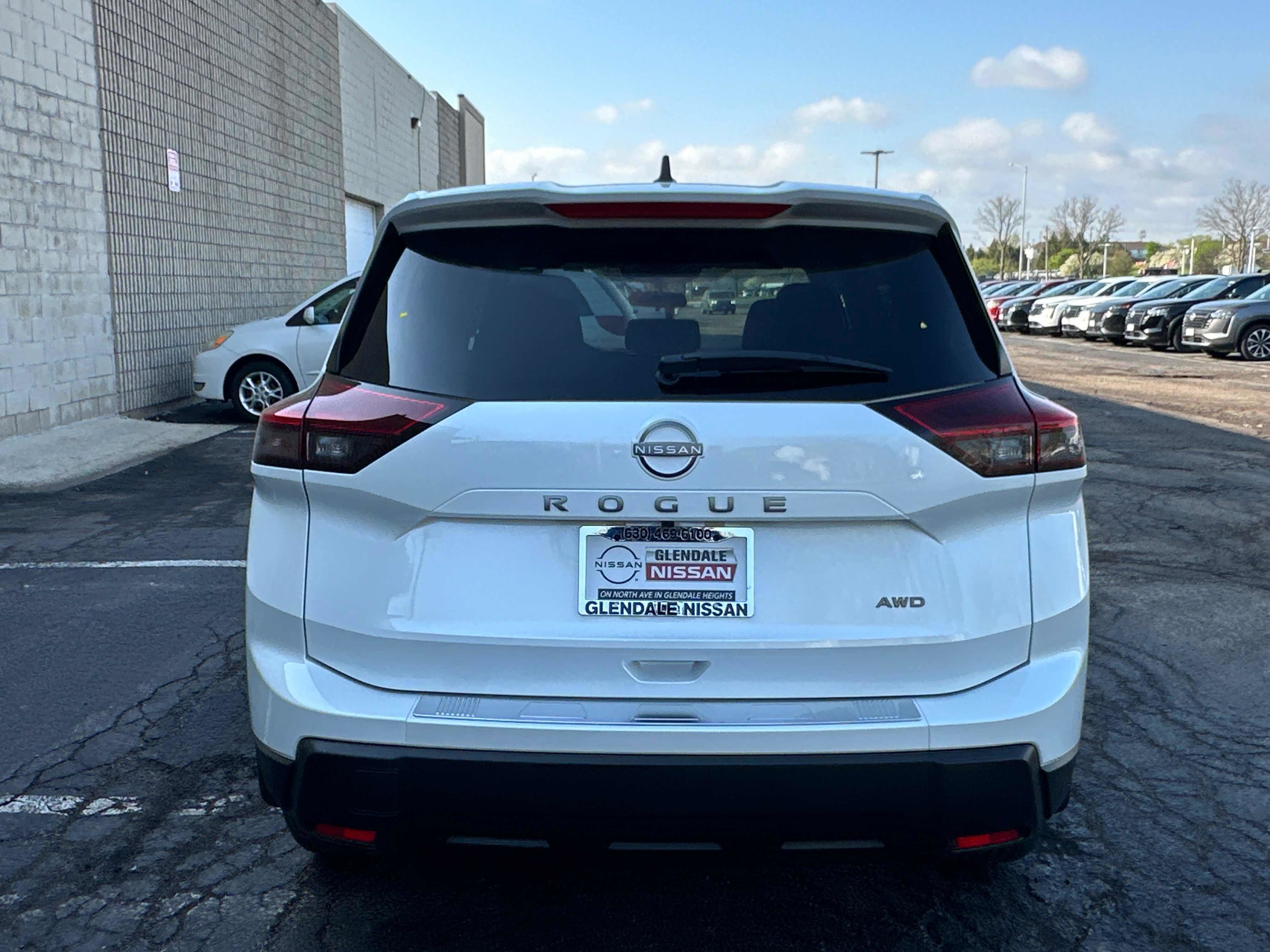 New 2026 Nissan Rogue SV w/ Cold Weather Package AWD/4WD image 5