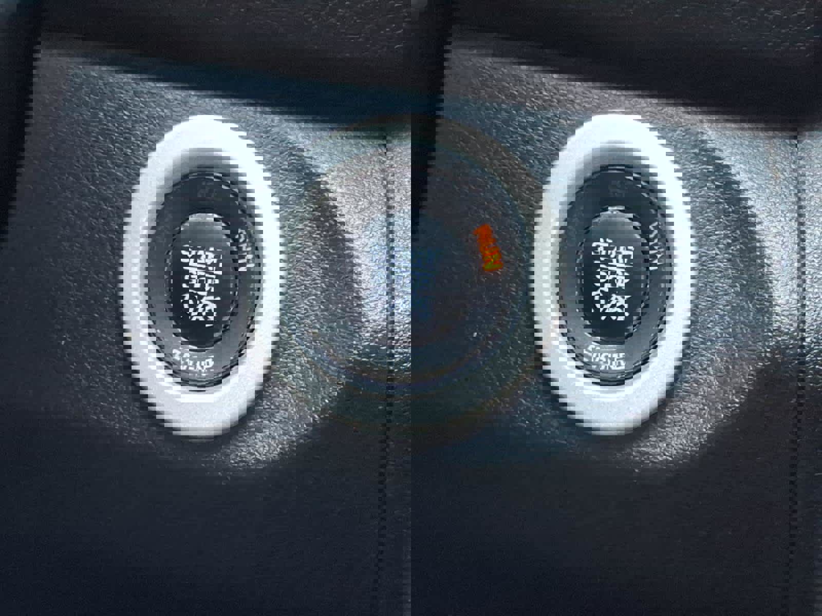 Used 2016 RAM 2500 Laramie w/ Protection Group image 27