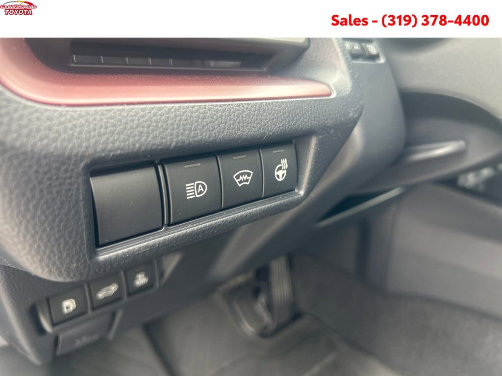 New 2026 Toyota Prius Plug-In Hybrid FWD image 24
