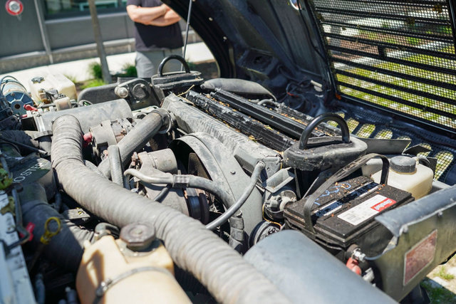 Used 1995 HUMMER H1 4-Door Wagon image 18