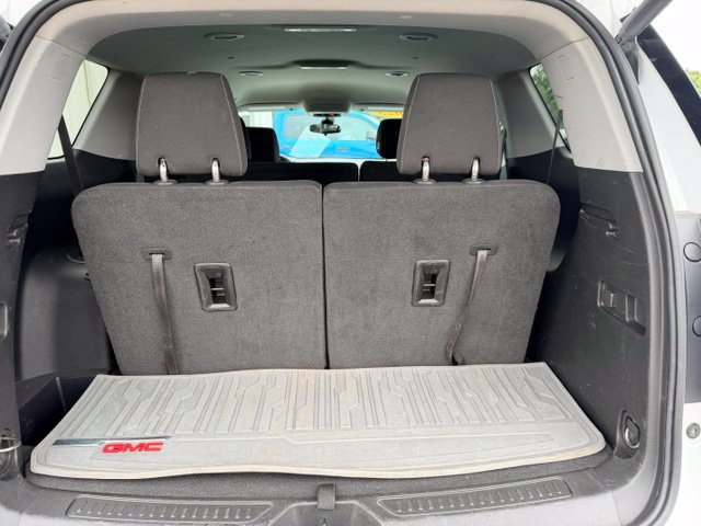 Used 2023 GMC Acadia SLE w/ LPO, Cargo Package AWD/4WD image 19