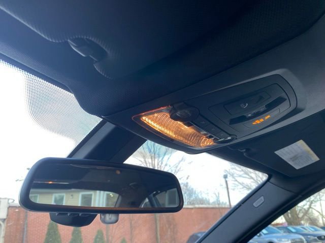 Used 2016 BMW 550i xDrive Sedan image 39