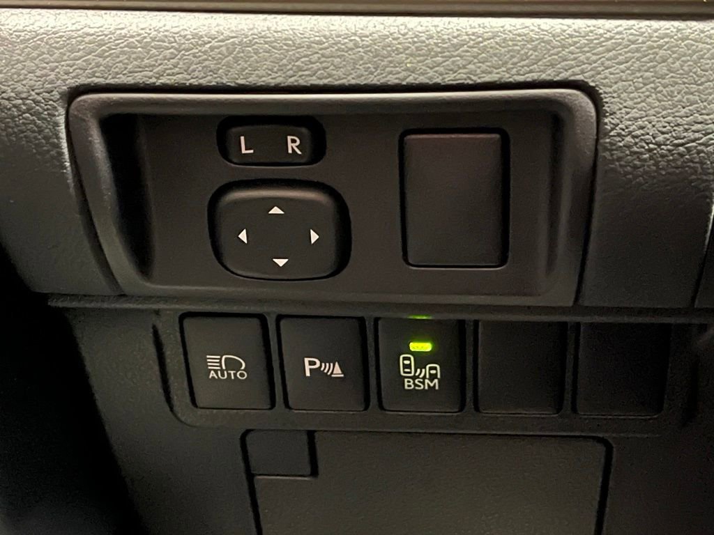 Used 2018 Lexus ES 350 w/ Luxury Package w/Wood Trim image 15