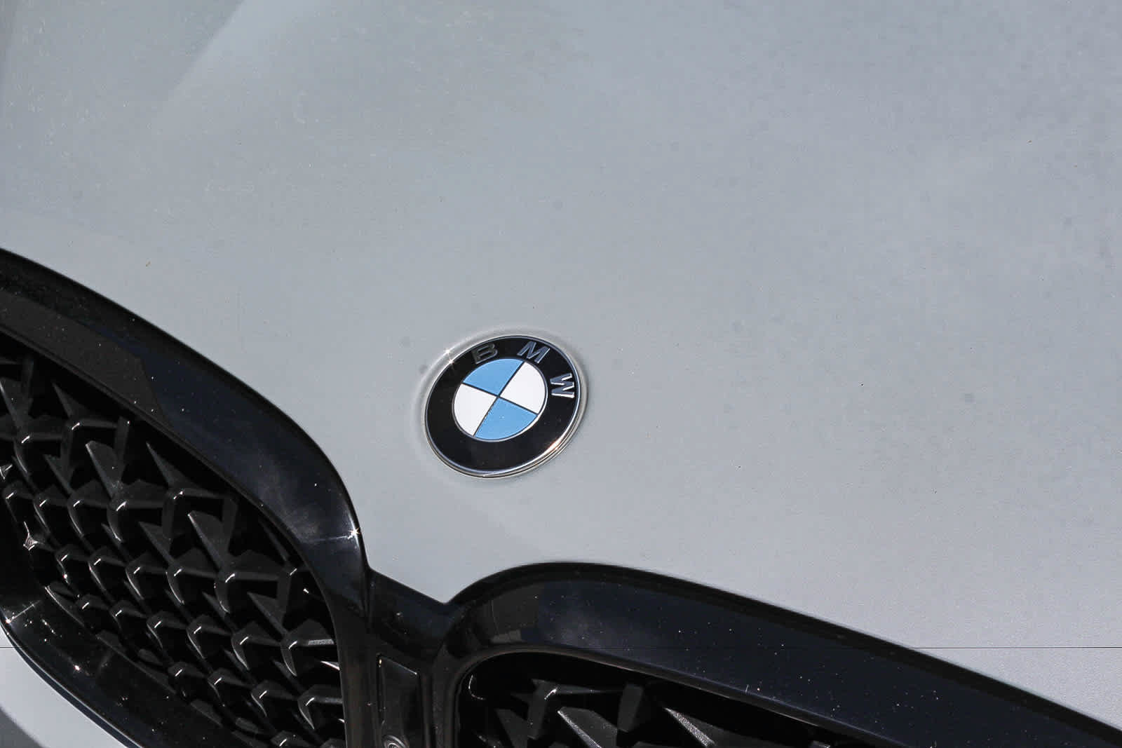 Used 2023 BMW X4 xDrive30i w/ M Sport Package AWD/4WD image 11
