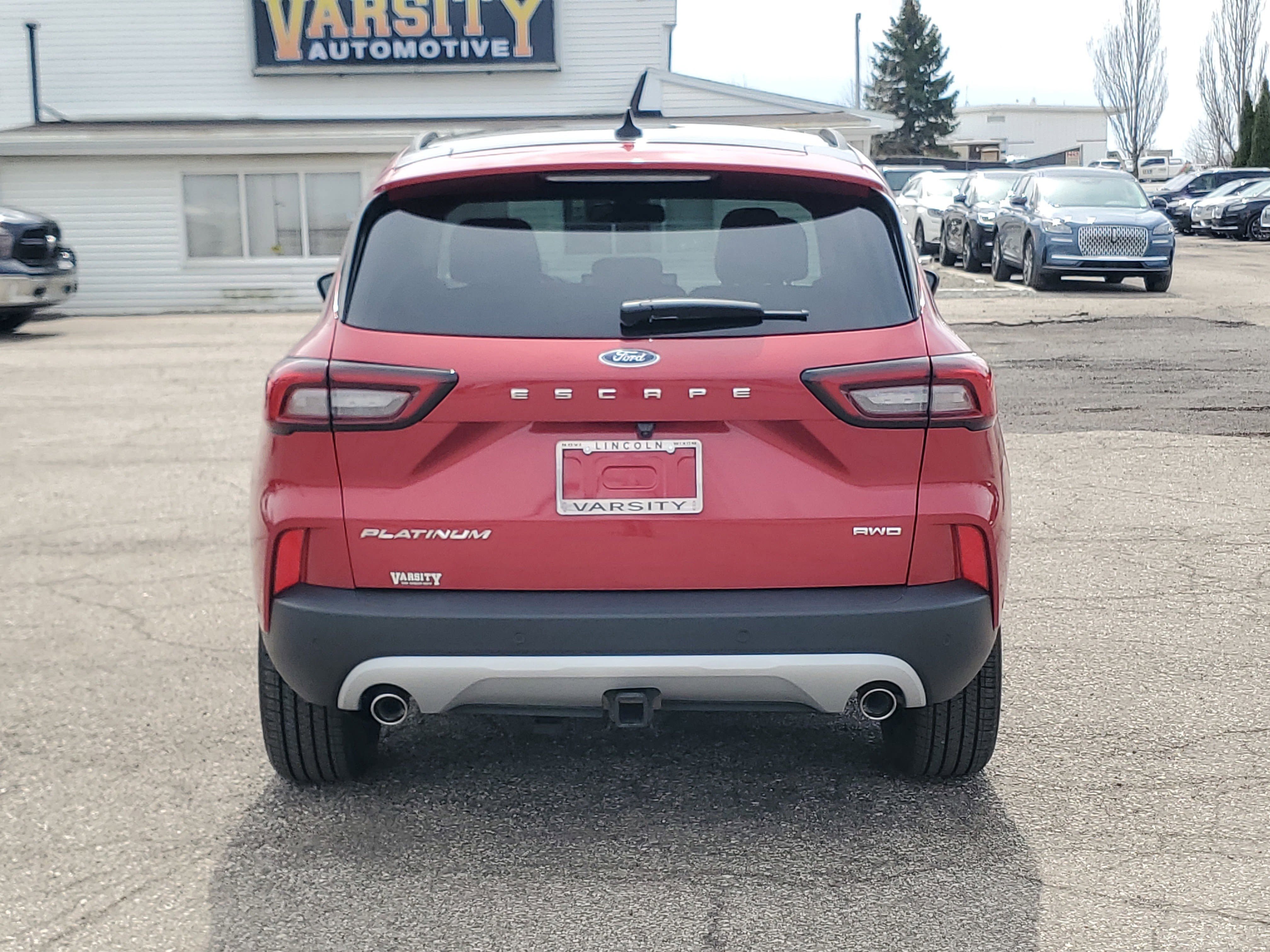 Used 2023 Ford Escape Platinum w/ Premium Technology Package AWD/4WD image 5