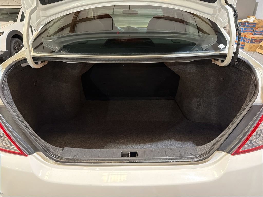 Used 2017 Nissan Versa S image 31