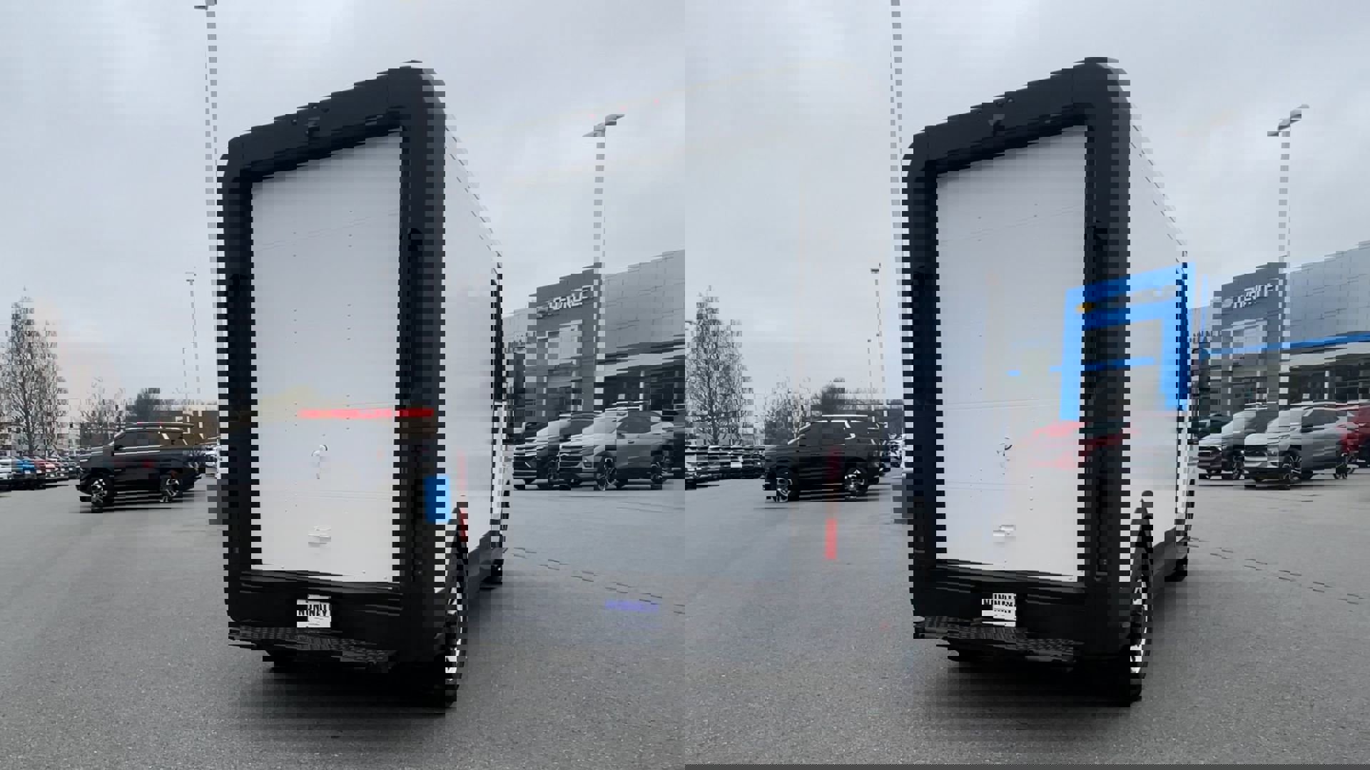 New 2025 Chevrolet Brightdrop 400 image 44