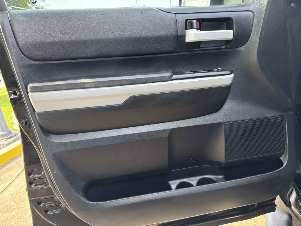Used 2019 Toyota Tundra SR5 w/ SR5 Upgrade Package AWD/4WD image 20