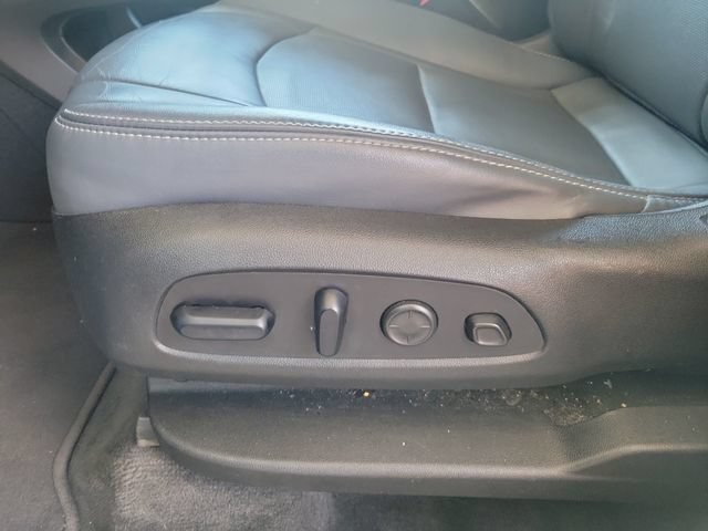 Used 2020 Buick Enclave Premium w/ Sun and Sites Package AWD/4WD image 15