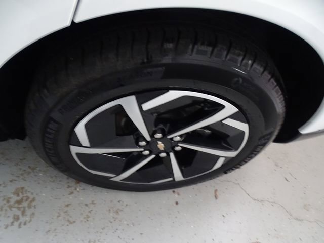 Used 2025 Chevrolet Equinox EV LT image 27