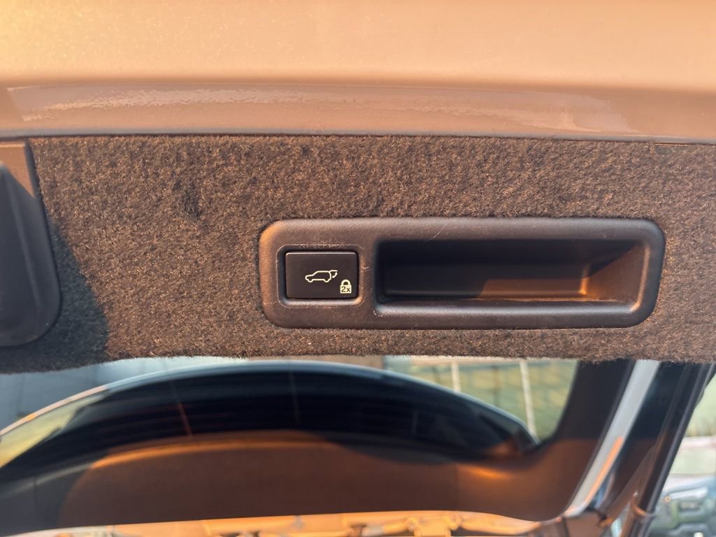 Used 2017 Lexus RX 350 350 w/ Premium Package image 16