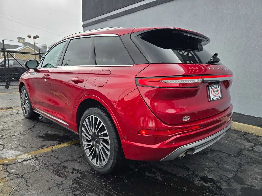 Used 2022 Lincoln Corsair Reserve w/ Equipment Group 201A image 10