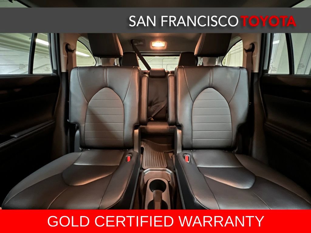 Certified 2025 Toyota Highlander XLE image 13