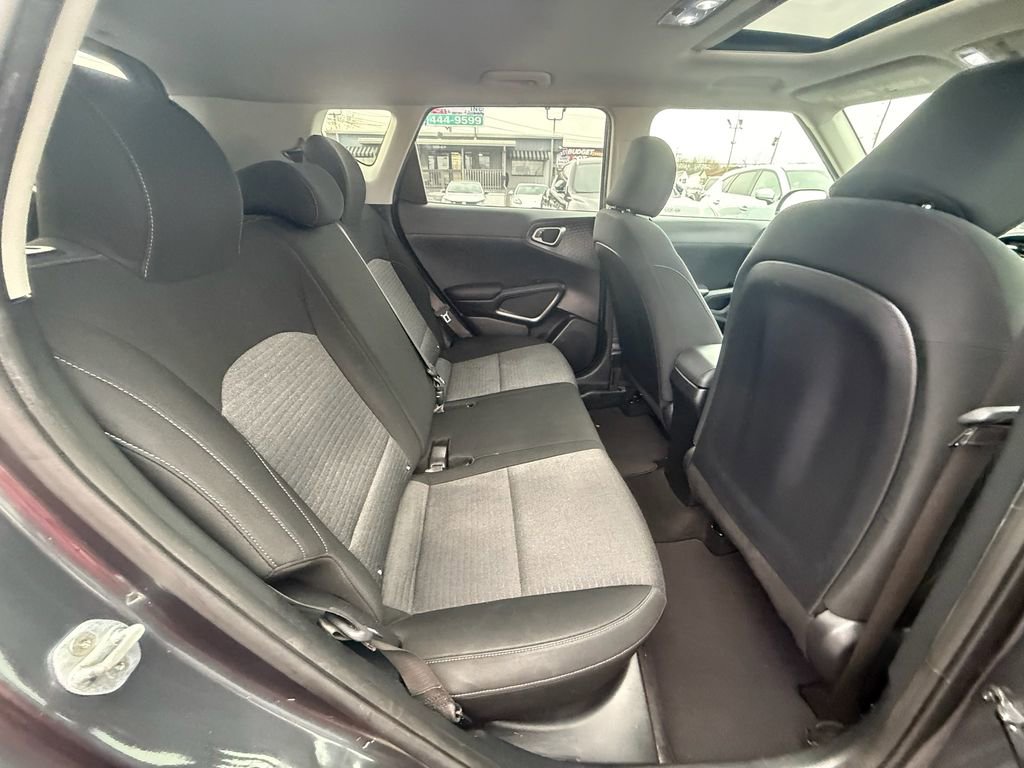 Used 2021 Kia Soul GT-Line image 21