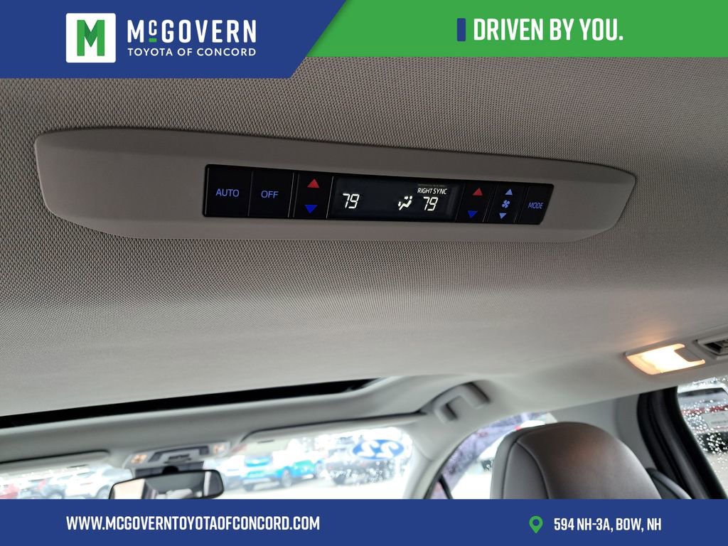 Used 2022 Toyota Sienna XLE w/ XLE Plus Package image 29