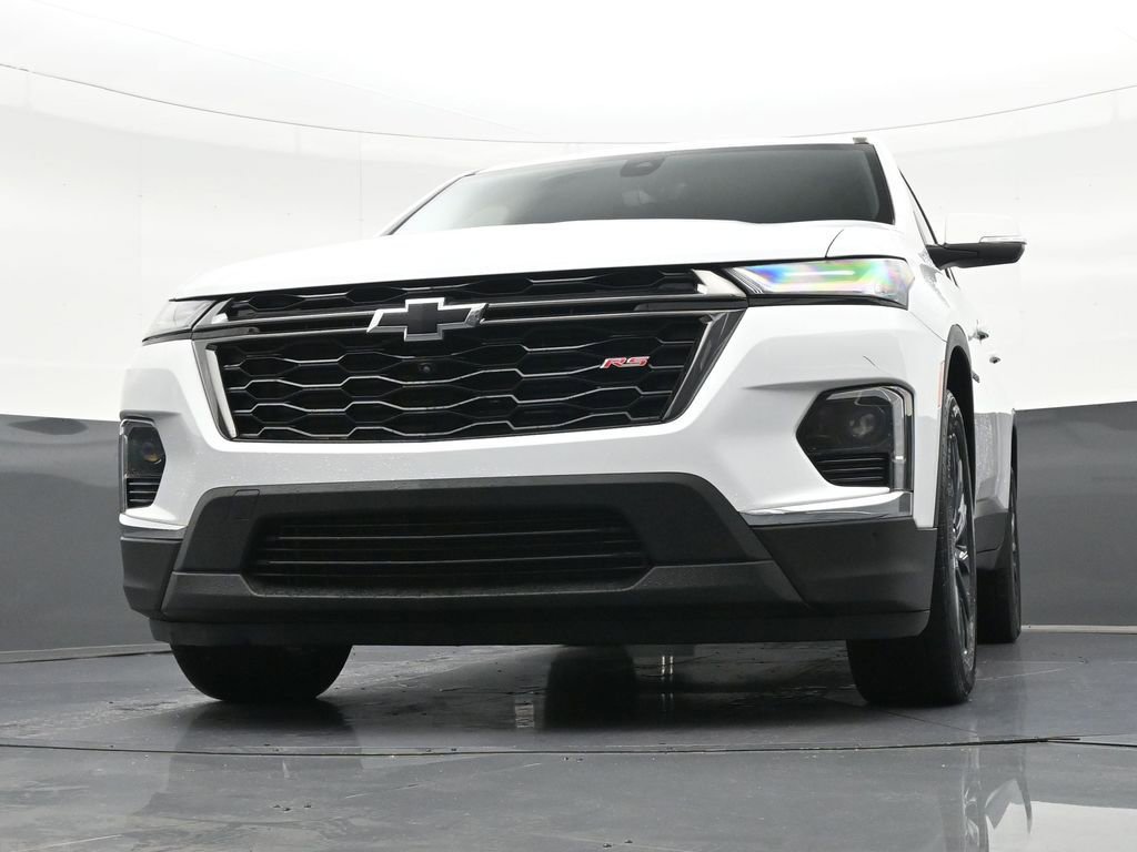Used 2023 Chevrolet Traverse RS FWD image 31