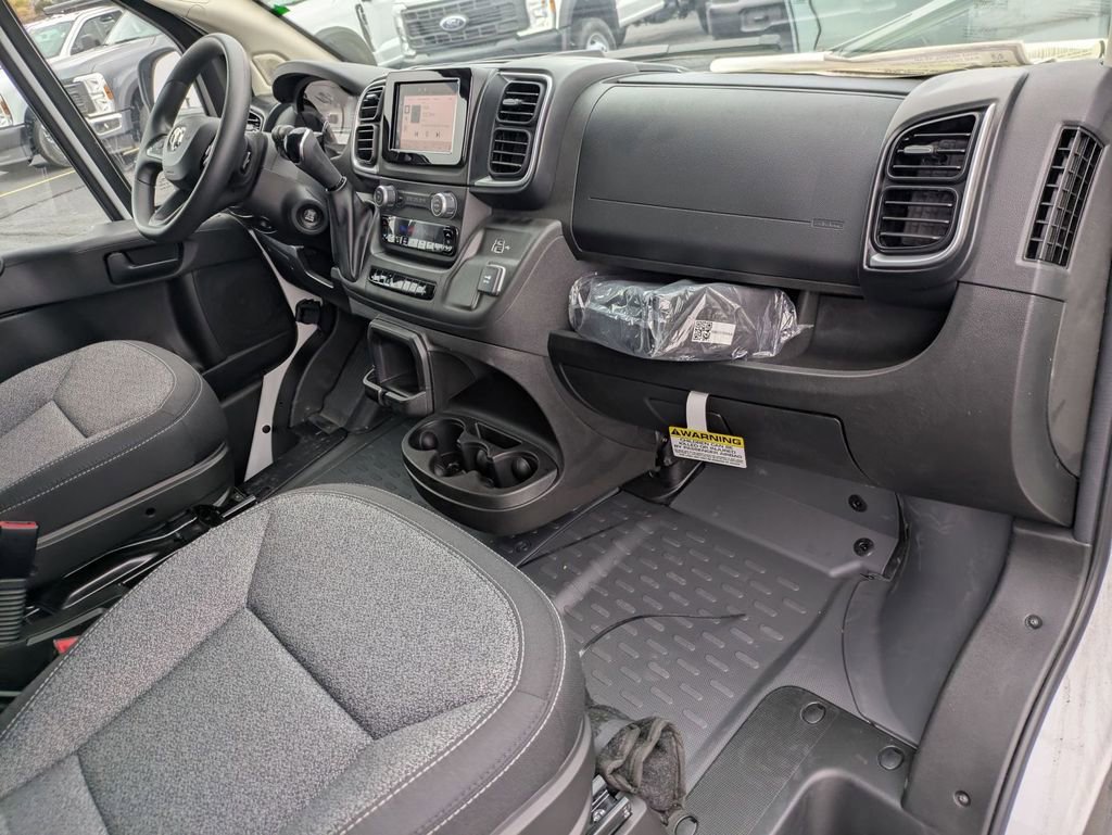 Used 2024 RAM ProMaster 2500 image 35