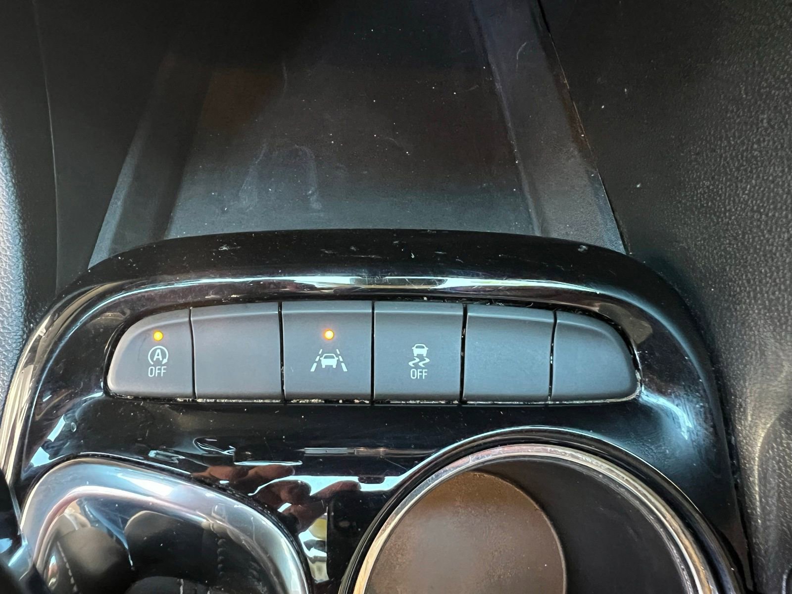 Used 2023 Buick Encore GX Select image 34