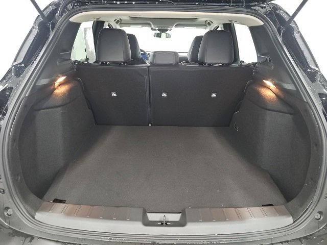 Used 2025 Nissan Kicks SR w/ SR Premium Package image 17