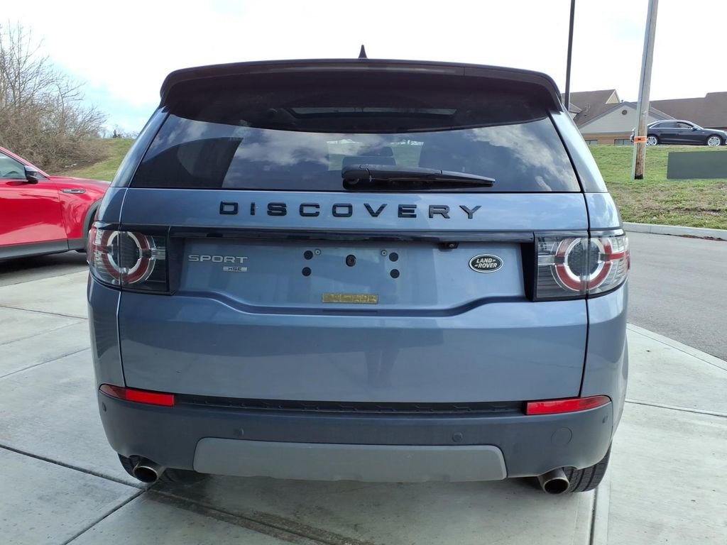 Used 2018 Land Rover Discovery Sport HSE image 6