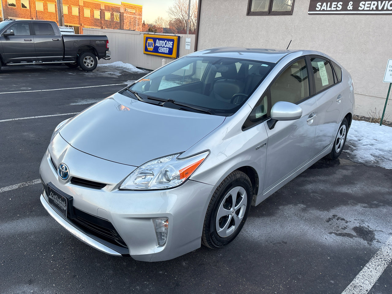 Used 2015 Toyota Prius Four image 7