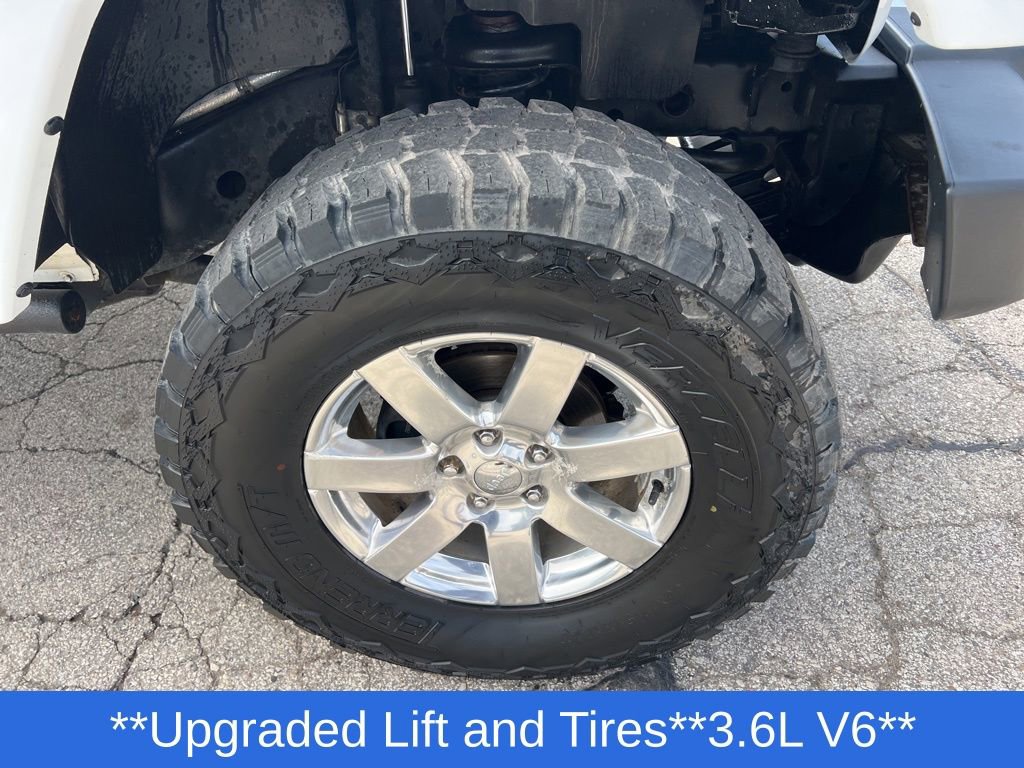 Used 2013 Jeep Wrangler Unlimited Sahara w/ Dual Top Group image 30