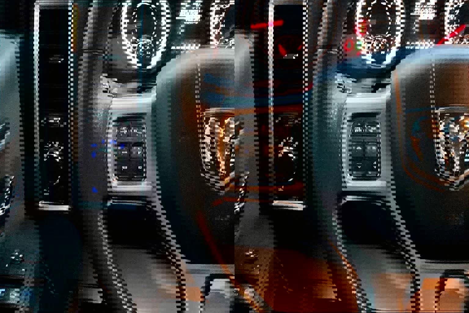 Used 2021 RAM 1500 Classic SLT image 25