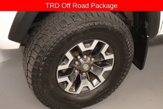 Used 2016 Toyota Tacoma TRD Off-Road w/ Premium & Technology Package AWD/4WD image 10