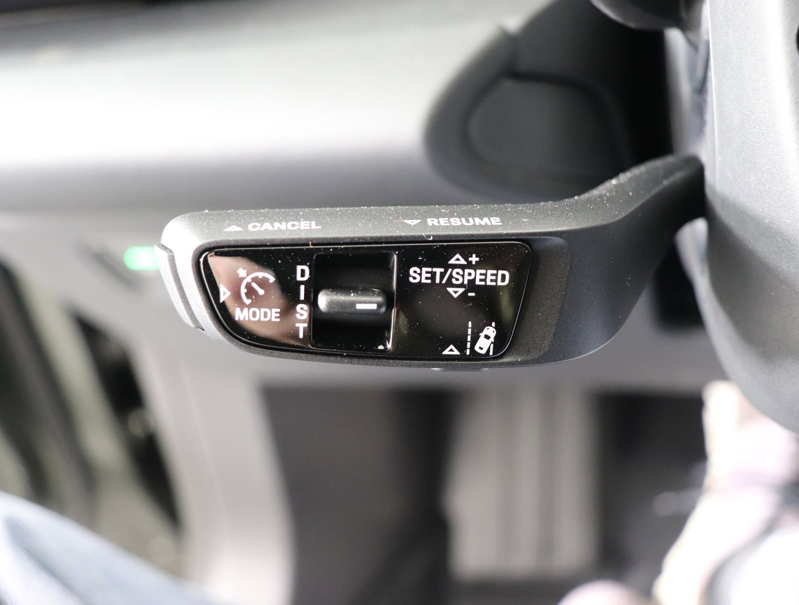 Used 2025 Porsche Macan Electric image 36