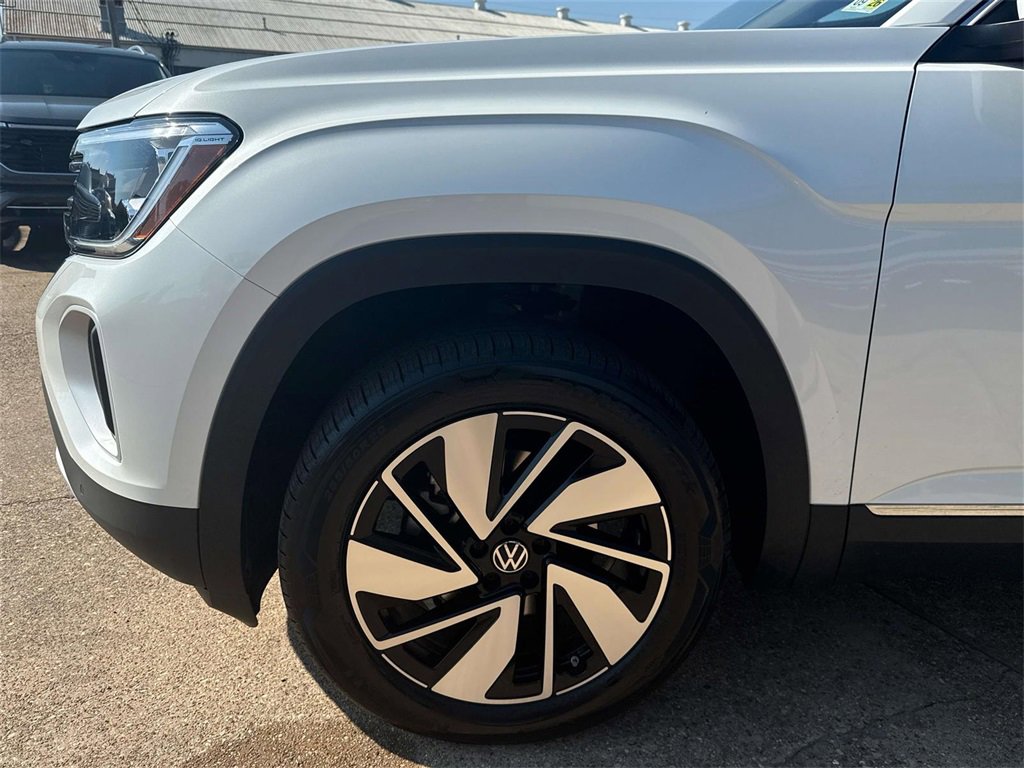 New 2026 Volkswagen Atlas SEL image 5