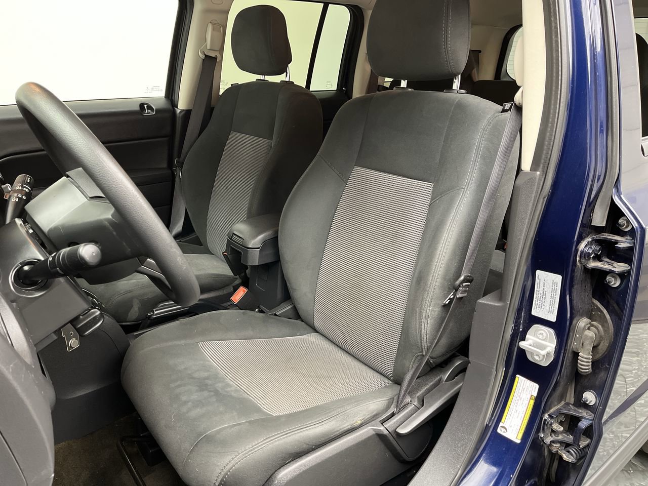 Used 2017 Jeep Patriot Sport w/ Power Value Group FWD image 8