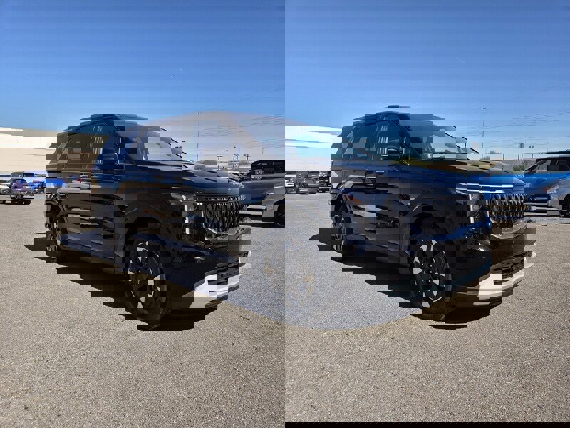 New 2026 Kia Carnival LXS video 2