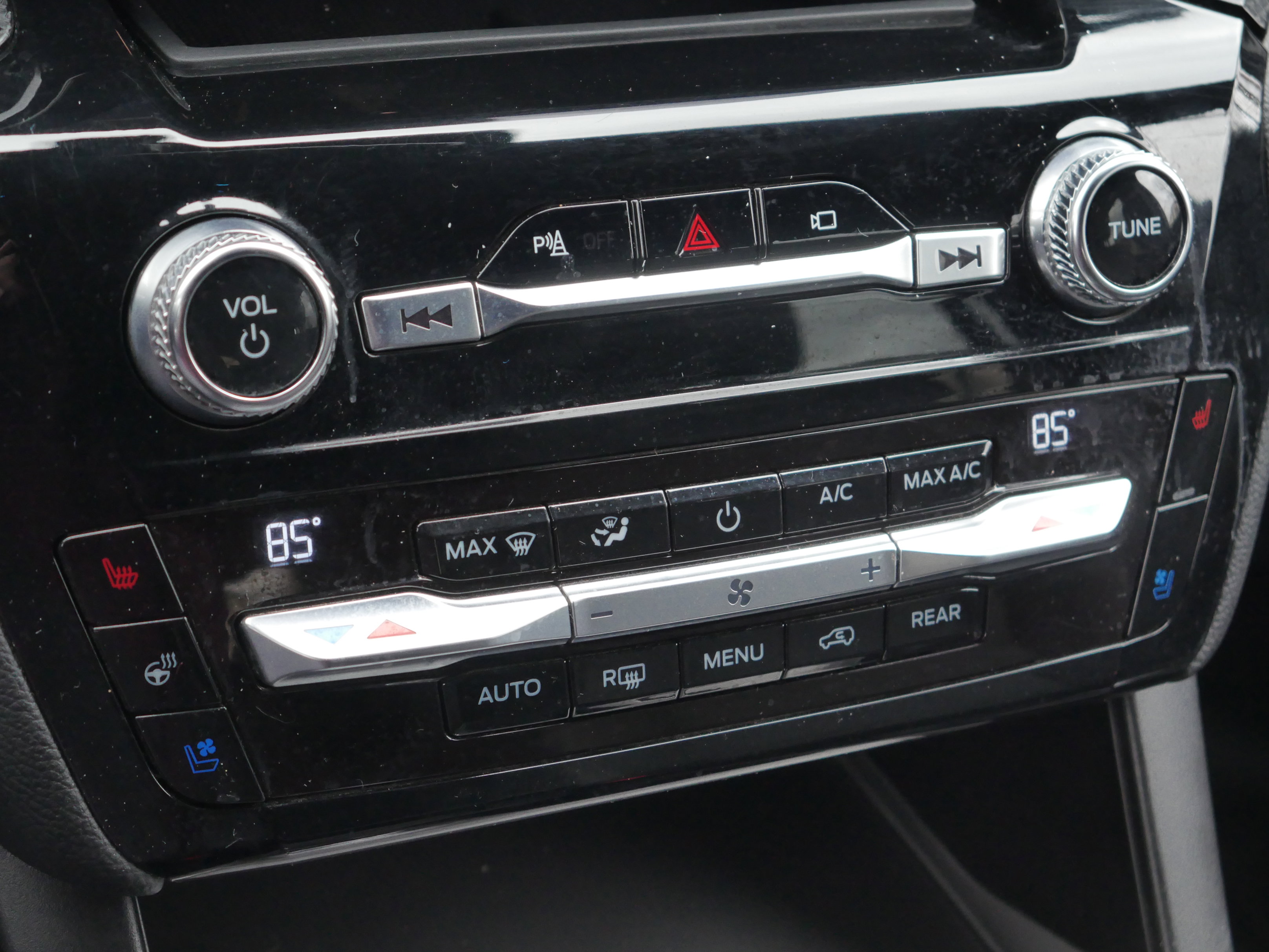 Certified 2021 Ford Explorer ST image 14