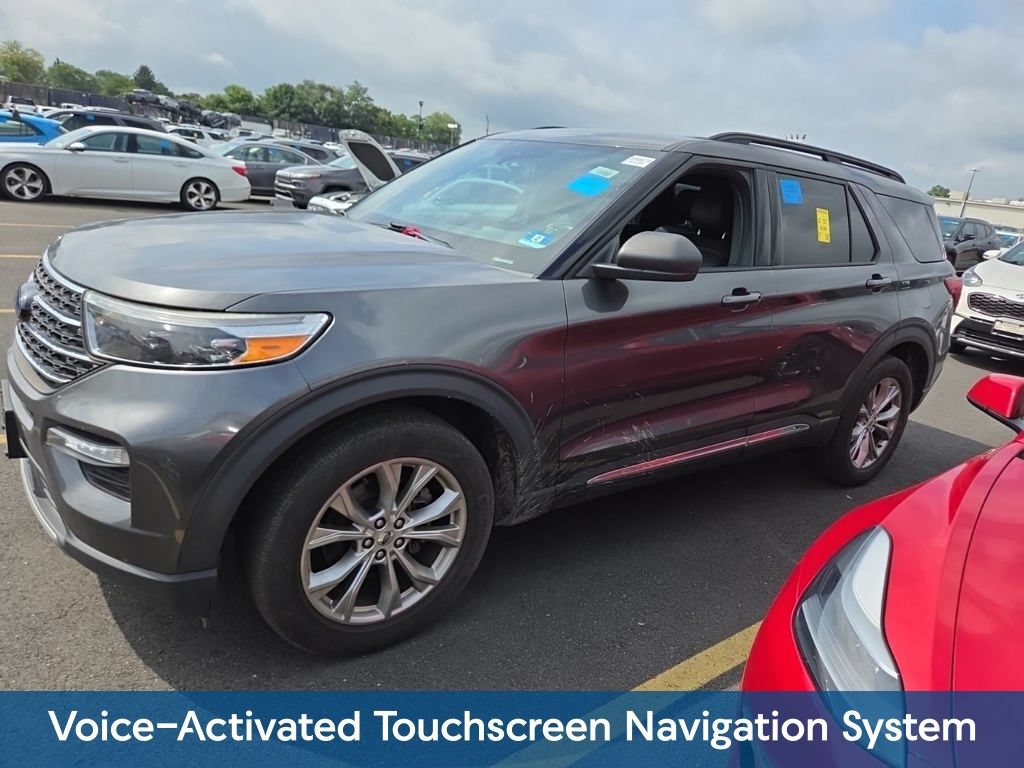 Used 2020 Ford Explorer XLT w/ Equipment Group 202A AWD/4WD image 17