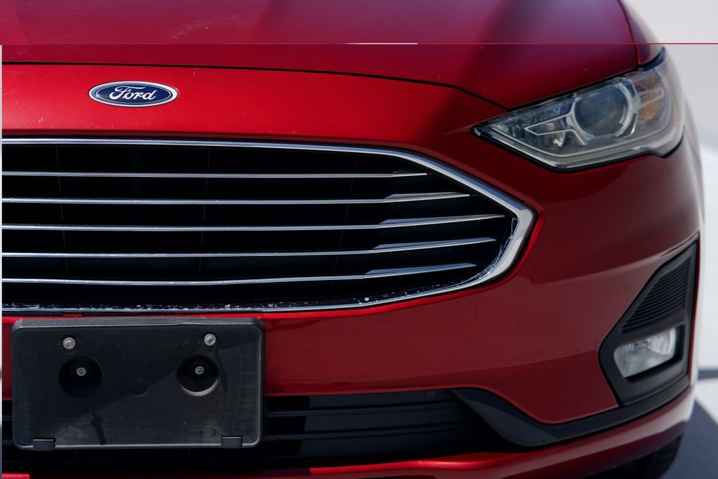 Used 2019 Ford Fusion SE w/ Equipment Group 151A FWD image 8