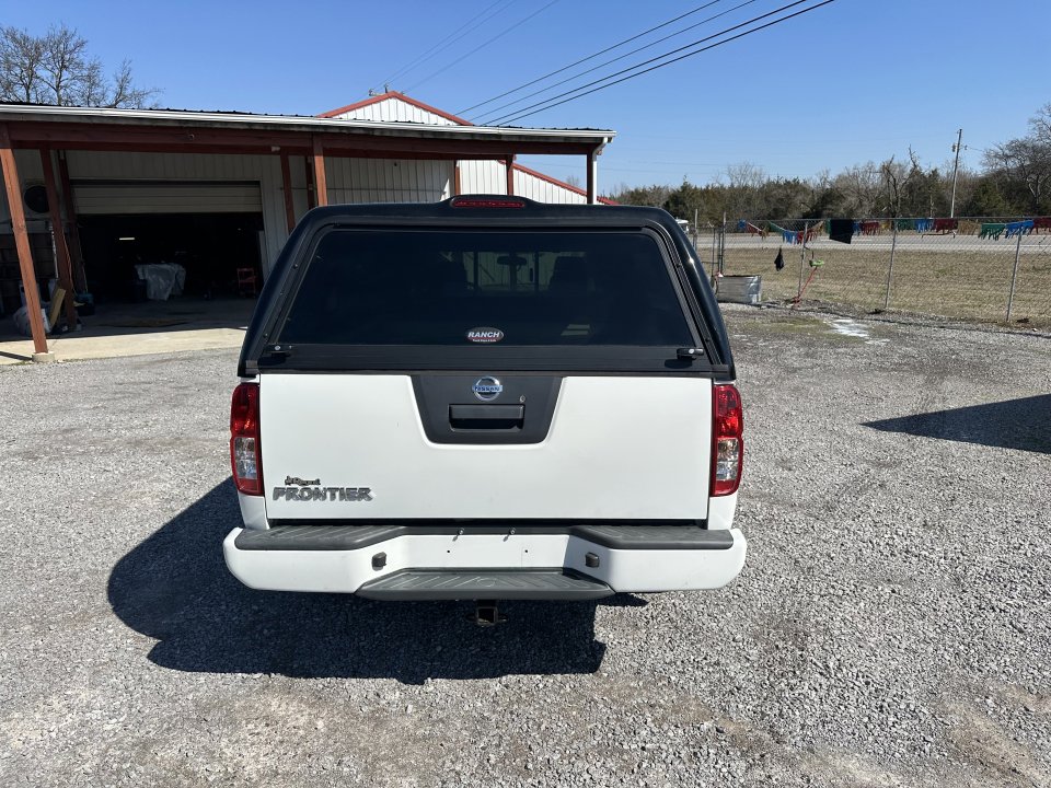 Used 2020 Nissan Frontier S image 6