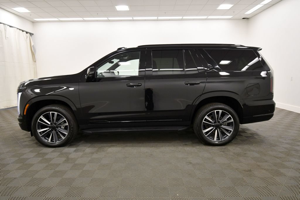 Used 2025 Cadillac Escalade Sport AWD/4WD image 4