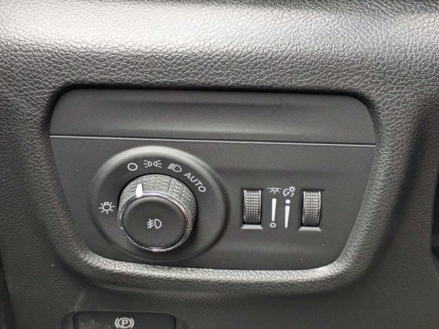 New 2026 Jeep Grand Cherokee Limited w/ Limited Altitude Package RWD image 26