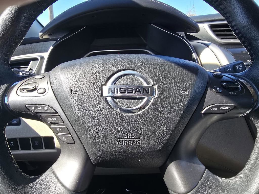 Used 2020 Nissan Murano SV image 25