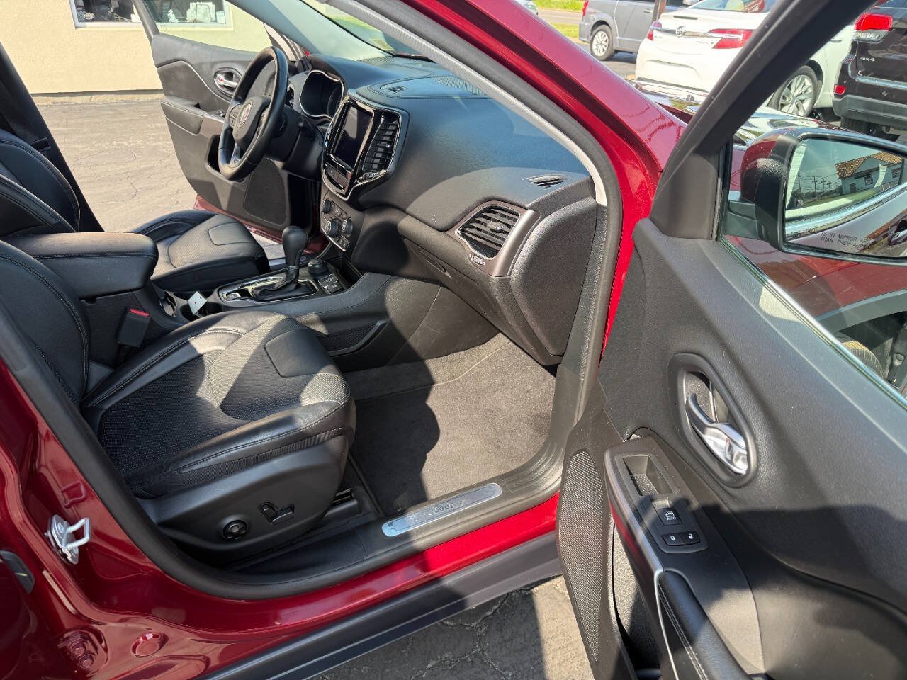 Used 2020 Jeep Cherokee Limited AWD/4WD image 15