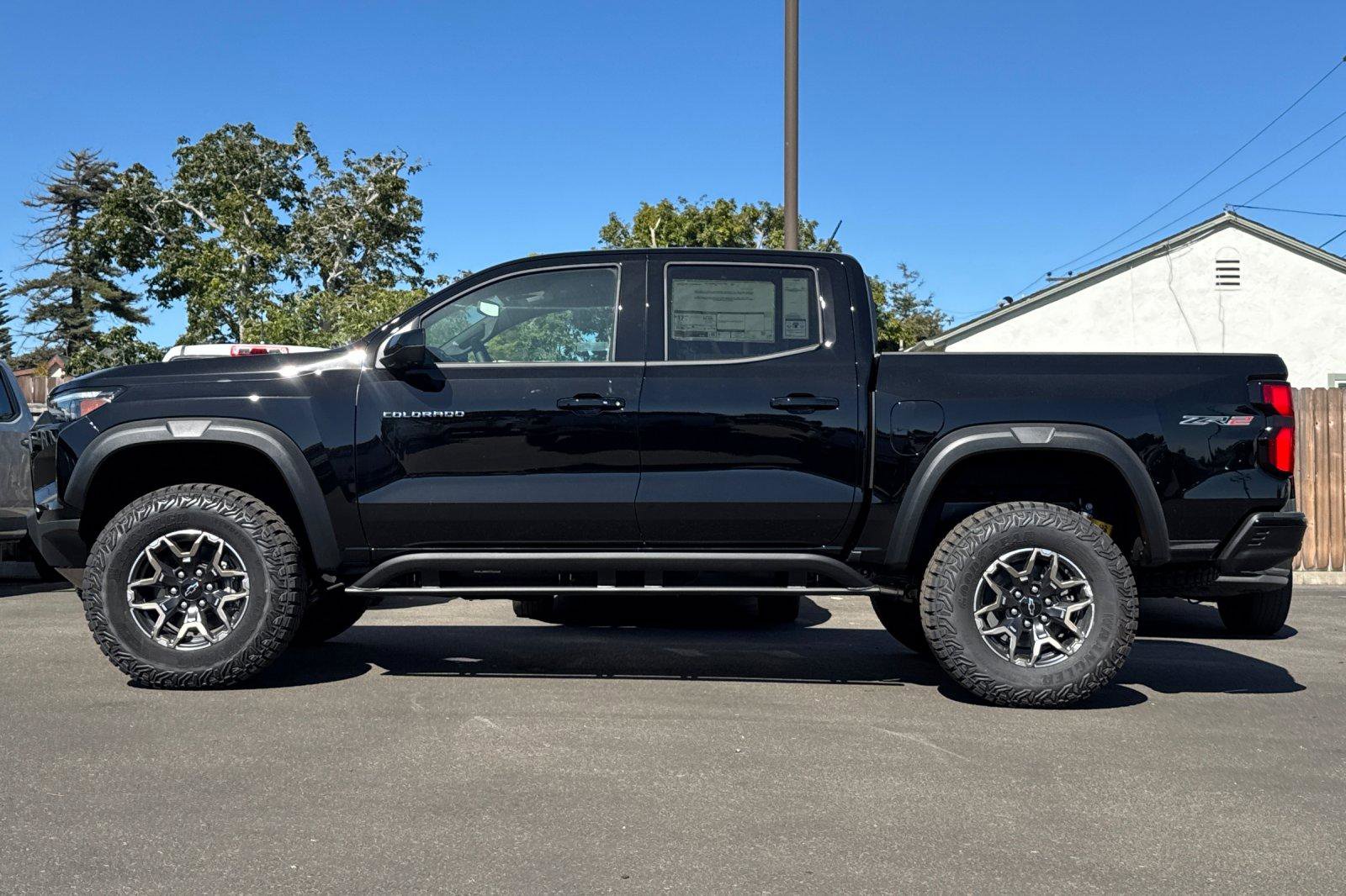 New 2026 Chevrolet Colorado ZR2 w/ Technology Package image 10